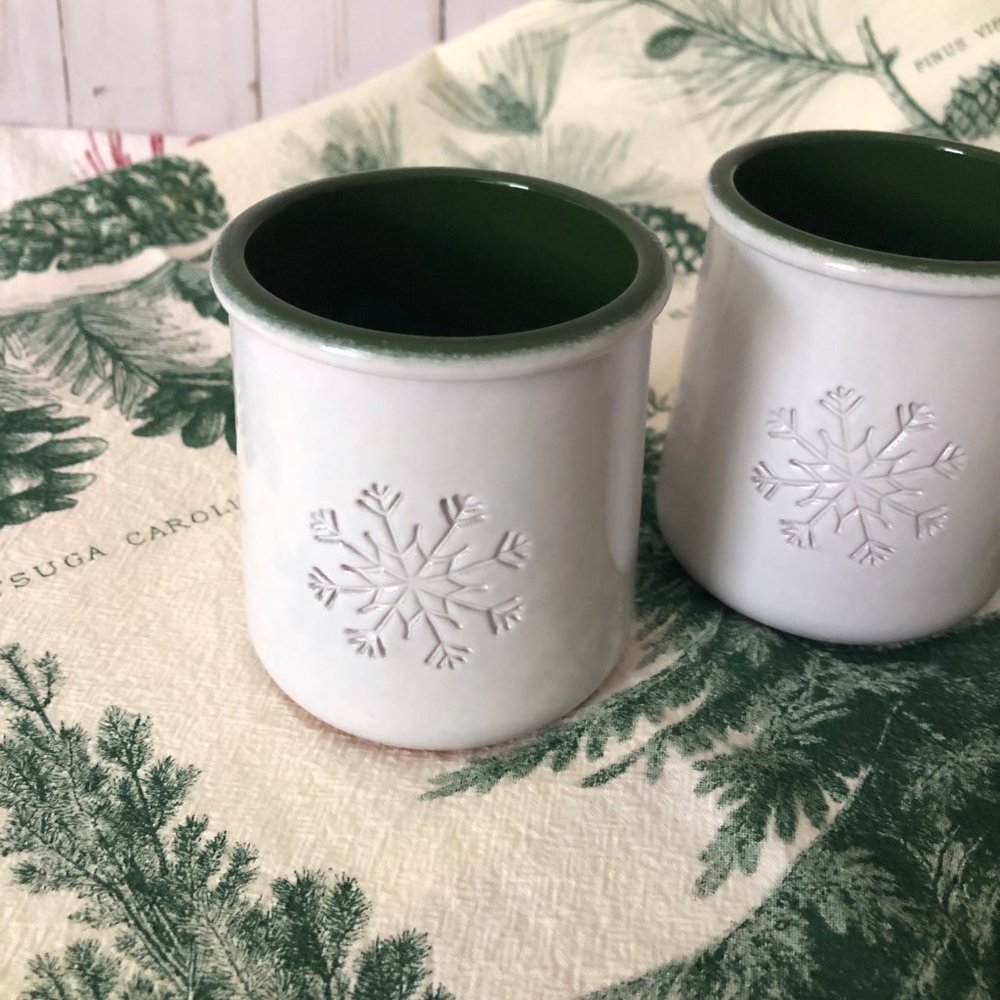 (4) La Fermière Yogurt Pots ~ Snowflakes -- Cleaned Rims!